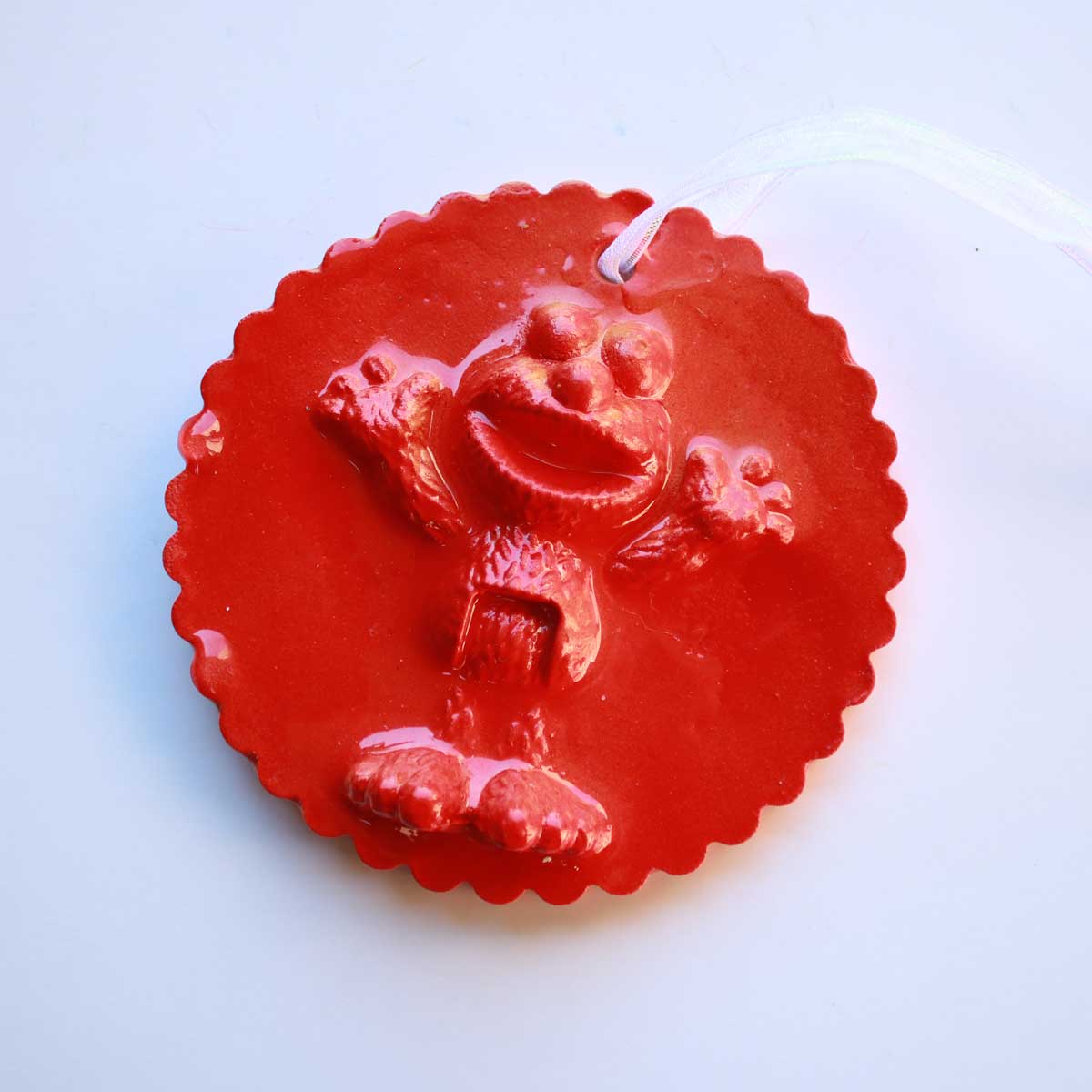 JulieWrightArt_Ornament_elmo_01 Julie Wright Art Plaster Relief Ornament